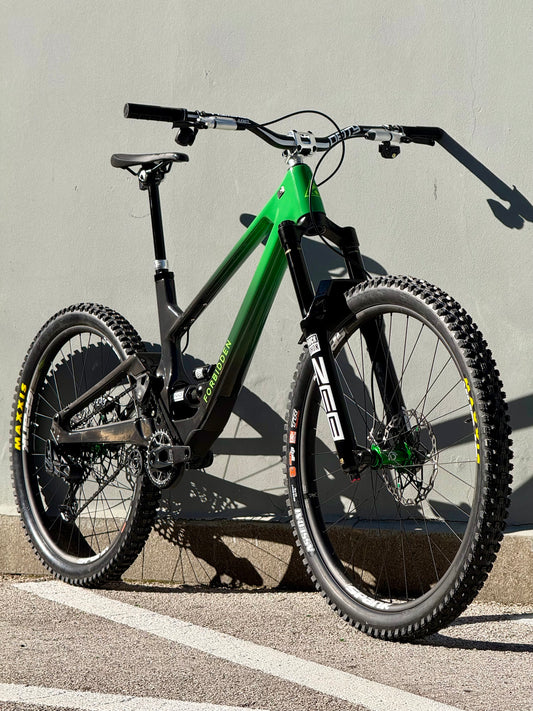 Forbidden Dreadnought Soylent Green S3 - Black Crew Custom Build