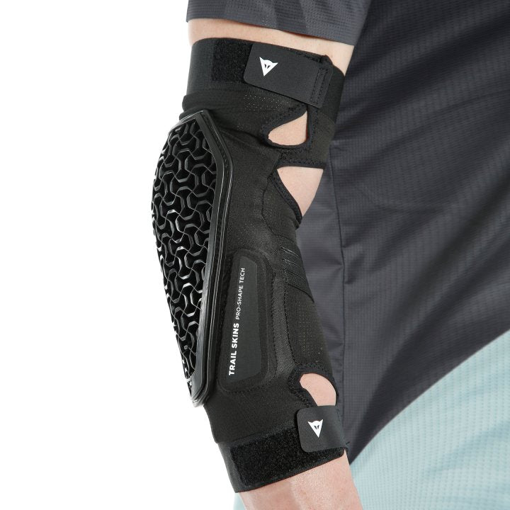 Gomitiere Dainese TRAIL SKINS PRO ELBOW GYUARDS - Black crew shop